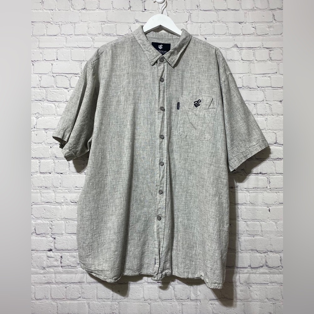 Rocawear casual men’s button down shirt